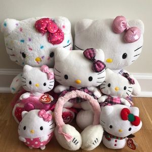 Hello Kitty Dolls